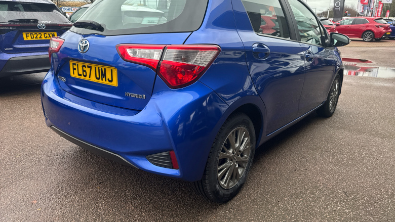 Toyota Yaris 1.5 Hybrid Icon Tech 5dr CVT Hybrid Hatchback
